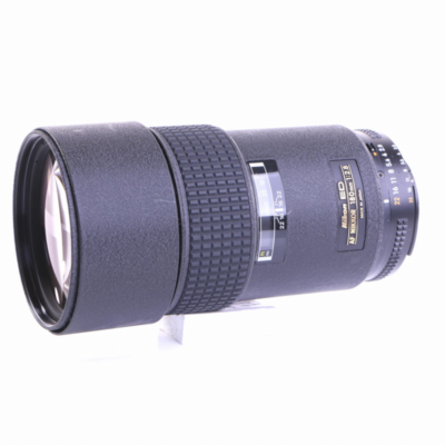 Nikon AF Nikkor 180mm F/2.8 ED (sehr gut)